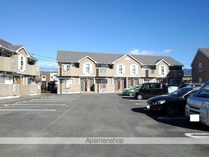 ハイマウントＢ[2DK/44.34m2]の駐車場