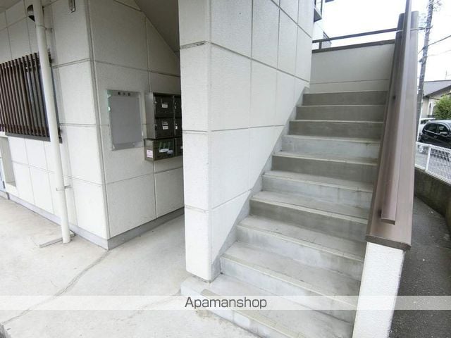 ひばりヶ丘マンションDの外観写真