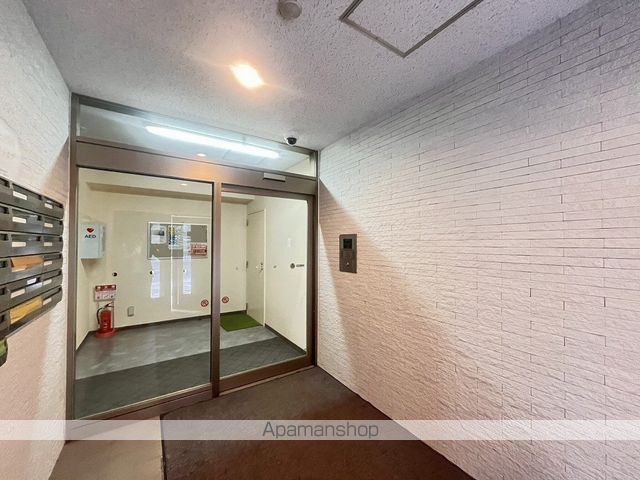 グラードエルヴィータ円山の玄関写真