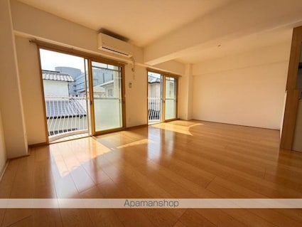 グランフォーレ三条[1LDK/49.5m2]のリビング・居間