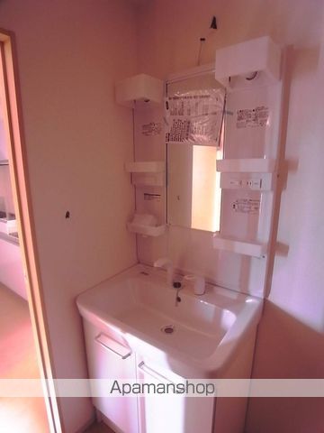 ガーデン フォレスト Iの内装写真