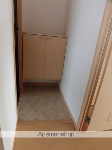 フローラルビレッジ V番館の内装写真
