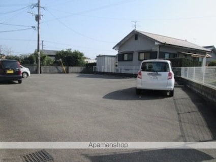 アンシャンテ・Ｎ[2DK/48.73m2]の駐車場