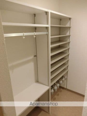 ミカエル高田の内装写真