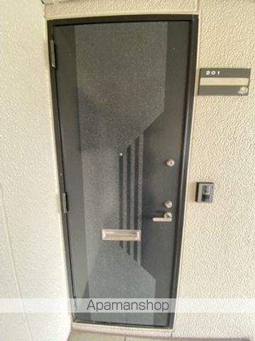 ハイカムール弐番館の外観写真