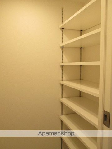 ラクラス中野南台の内装写真