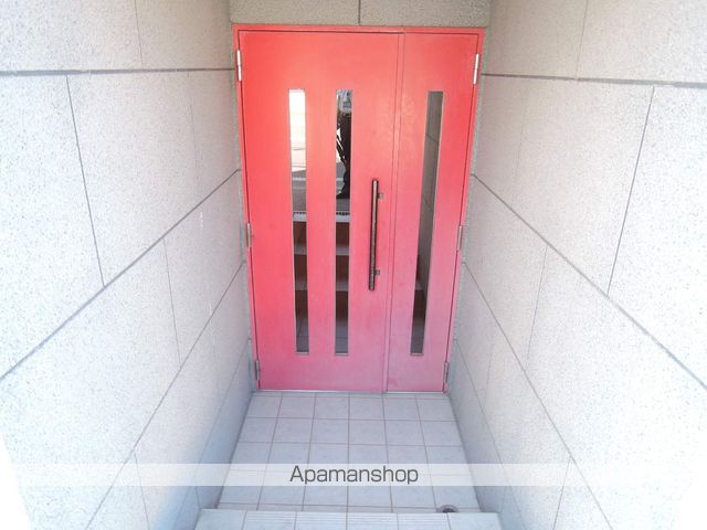 LEE VILLAGE北28条の玄関写真