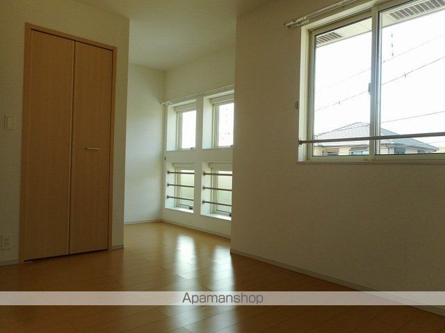 フロンティアの内装写真