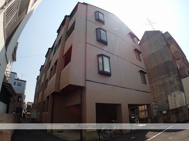シャルル四条畷駅前の外観写真