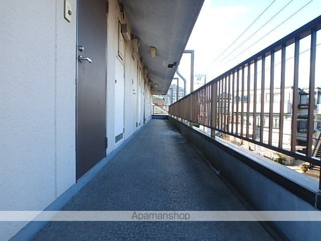 第二セイカマンションの玄関写真