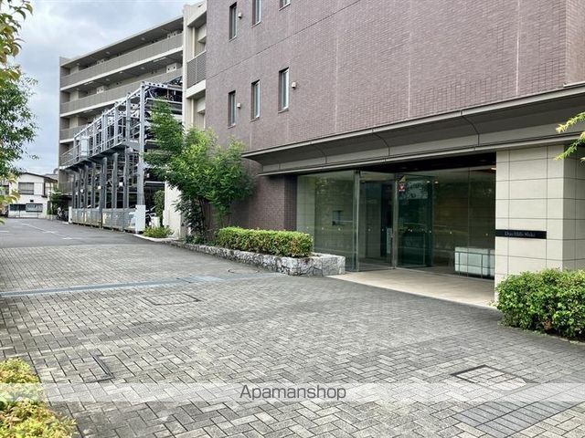 デュオヒルズ志木の玄関写真