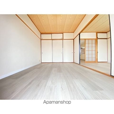 マンション柳の内装写真