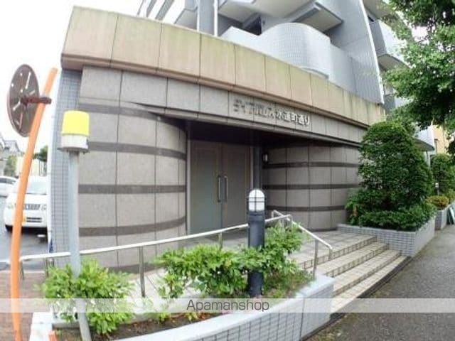 ダイアパレス水道町通りの玄関写真