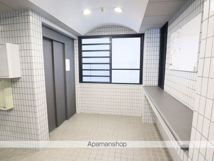 エステート記念橋　大幅リフォーム・ＵＢ交換[1K/21m2]のロビー