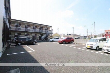 レオパレス小荷田２[1K/19.87m2]の駐車場