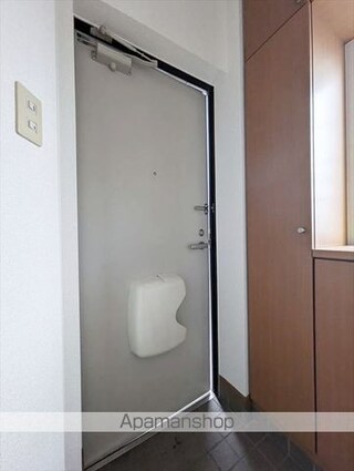 グラン・クール　Ａ[2LDK/61.98m2]の玄関