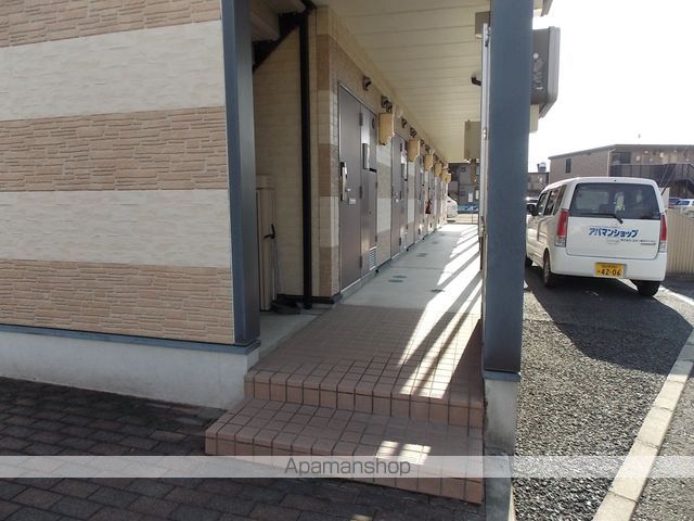 レオパレスサン メイワの玄関写真