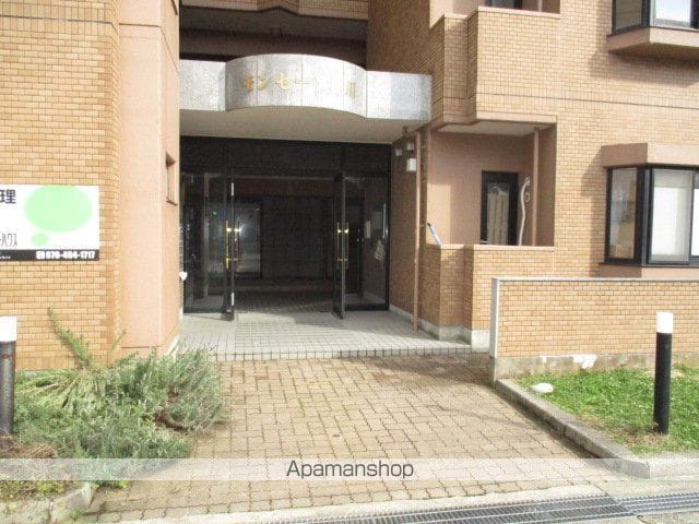 モンセーヌ堀川の外観写真