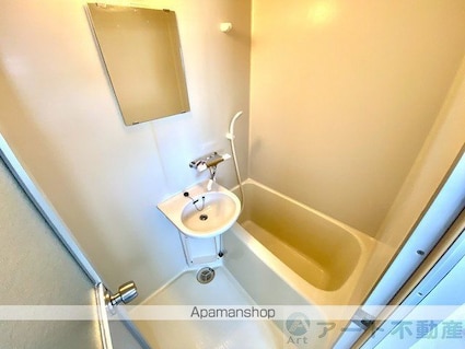 アルト雄郡　西棟[1R/22.9m2]のトイレ