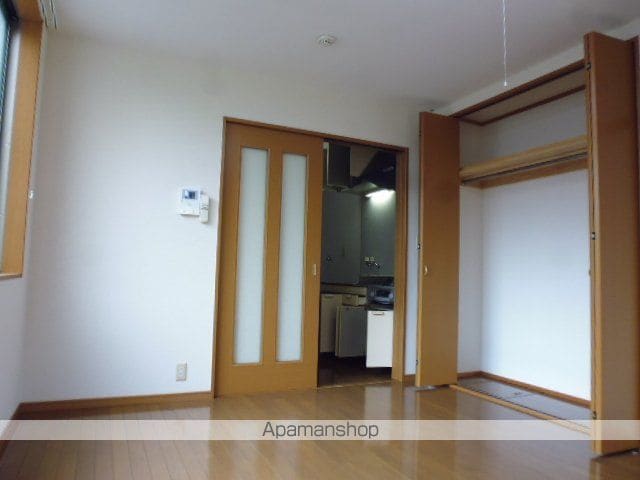 タウンハウス・タマの内装写真
