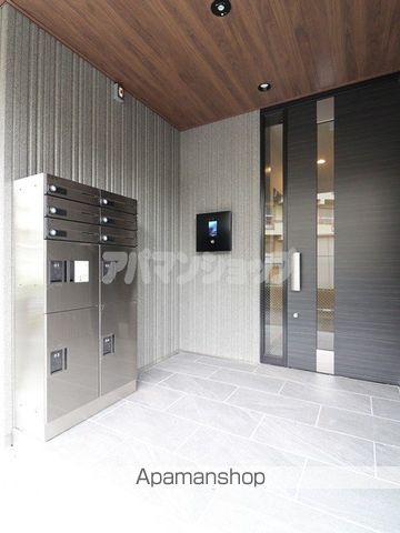 レジデンスヒューゲル鶴ヶ丘Iの玄関写真