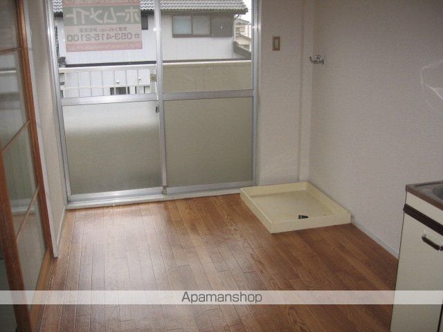 市川コーポの内装写真