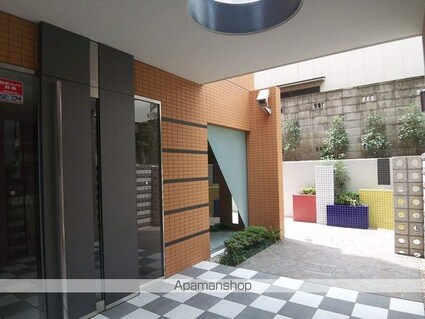 東京都世田谷区北沢２丁目[2LDK/57.72m2]の外観2