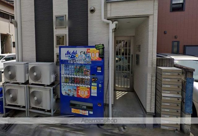 アザレアコートの玄関写真