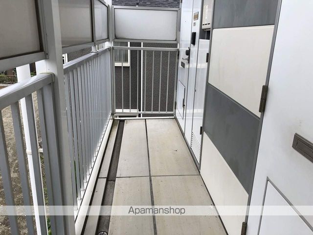 レオパレスKSの玄関写真