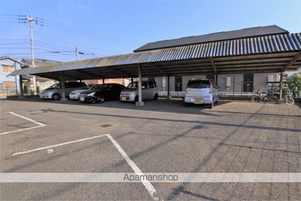 アイリッシュコート正円寺[2LDK/57.02m2]の駐車場