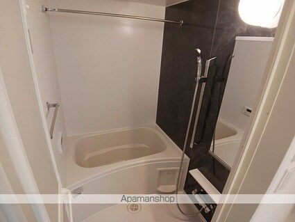 ヒカルサ堺市文珠橋通Ⅱ[1K/27.02m2]のバス