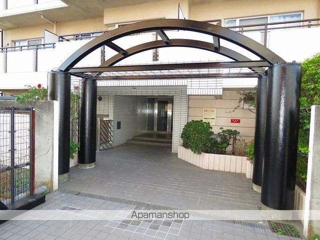 モンシャトー松戸の玄関写真