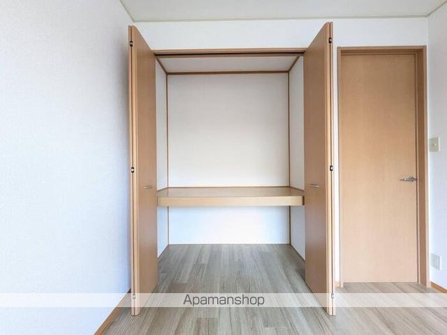 サンオリーブ御崎 Bの内装写真