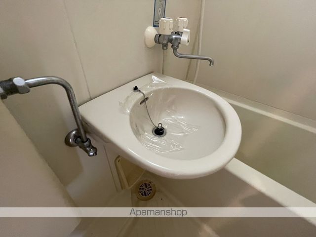 ワイアンドワイ宝町ビルの内装写真