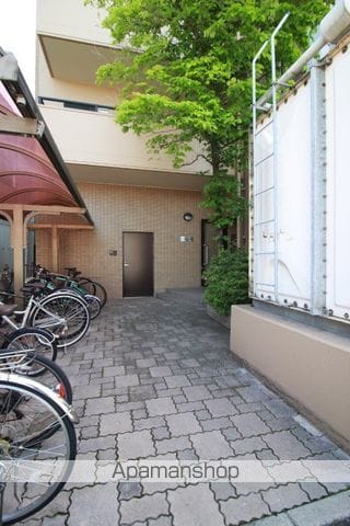 ブランニュータウンの玄関写真