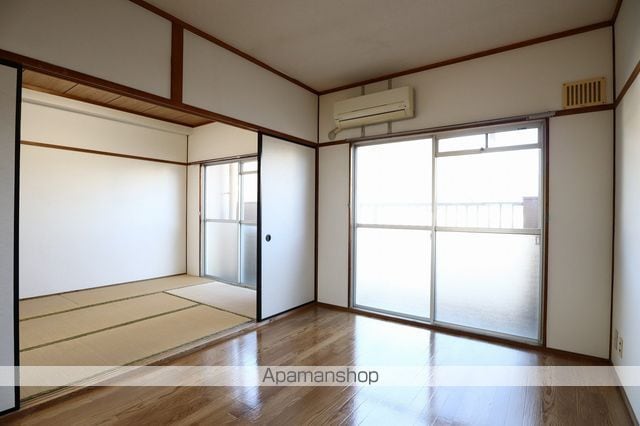 マンション高見の内装写真