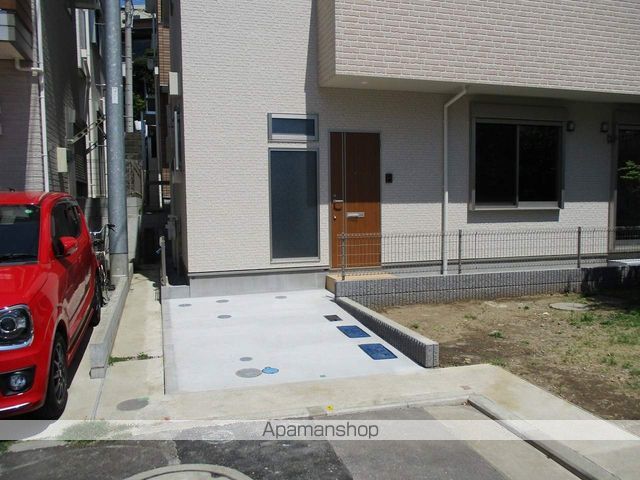 ハミング北寺尾の玄関写真