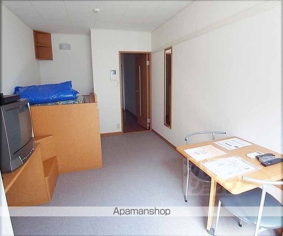 レオパレス安信町四九番地の内装写真