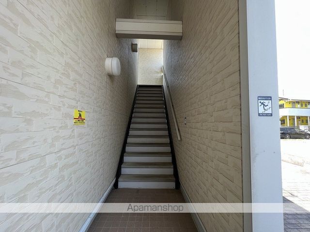 プラムガーデンの玄関写真