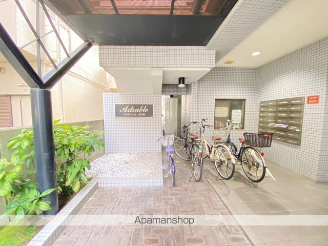 アドラブール古川橋の玄関写真
