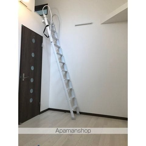 レスピーロ能見台 B棟の内装写真