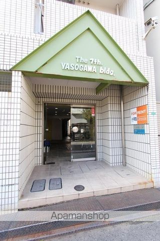第7八十川ビルの玄関写真