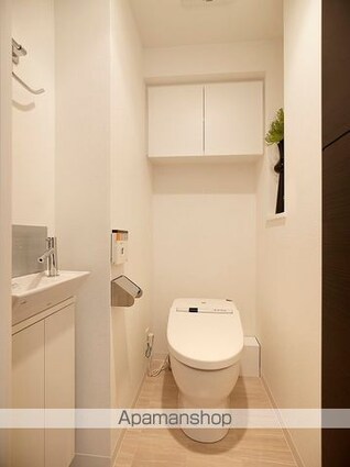 レジディア市谷薬王寺[1R/18m2]のトイレ