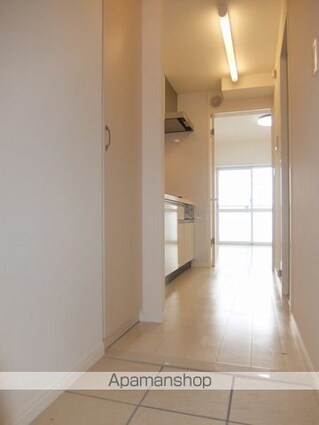 オークロシェ[1K/29.94m2]の玄関