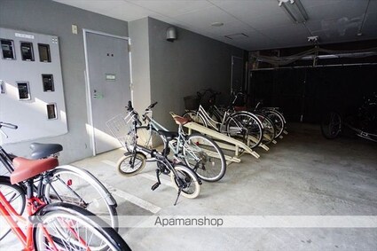 フィール大須[1K/24.48m2]の駐車場2