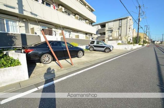 ヘリオス吉川美南 ウラノスの外観写真