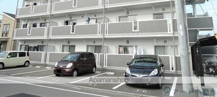 Ｂｏｎｈｅｕｒ[2LDK/56.85m2]の駐車場