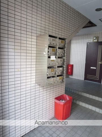 第2サンフラワーマンションの玄関写真