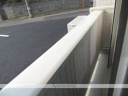 Ｅｈｒｅ（エーレ）[1R/24.22m2]のバルコニー
