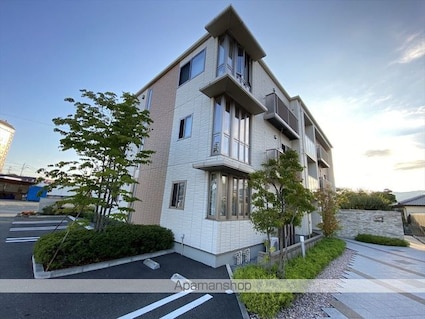 ラ　ルミエール[1LDK/41.98m2]の外観2